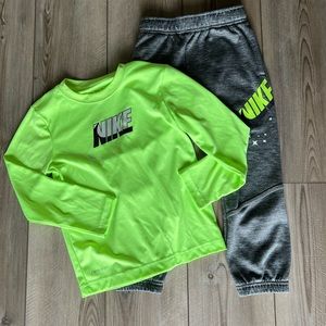 Boys Nike long sleeve shirt and matching nike sweatpants.
